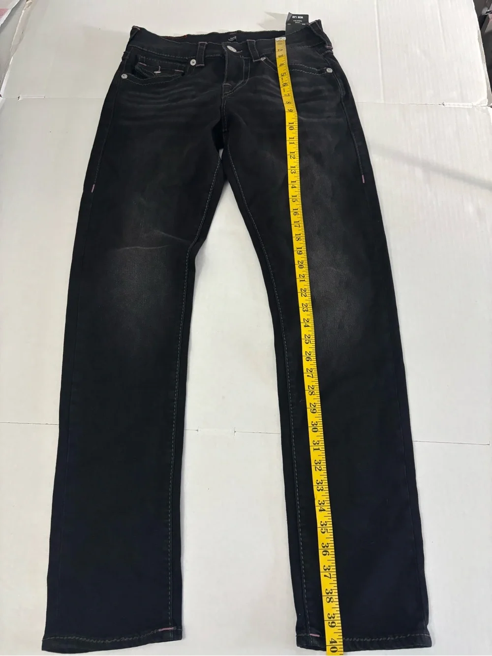 True Religion Jeans Geno Big T Flap Men's Relaxed Slim 700046 sz 29 inseam 31.5”